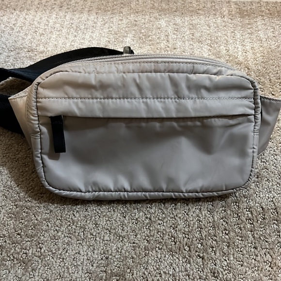 Lululemon Fanny Pack - Picture 3 of 4